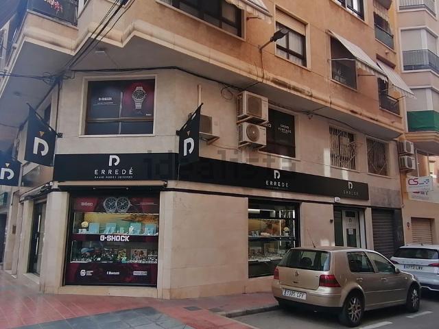 Local, Santa Pola