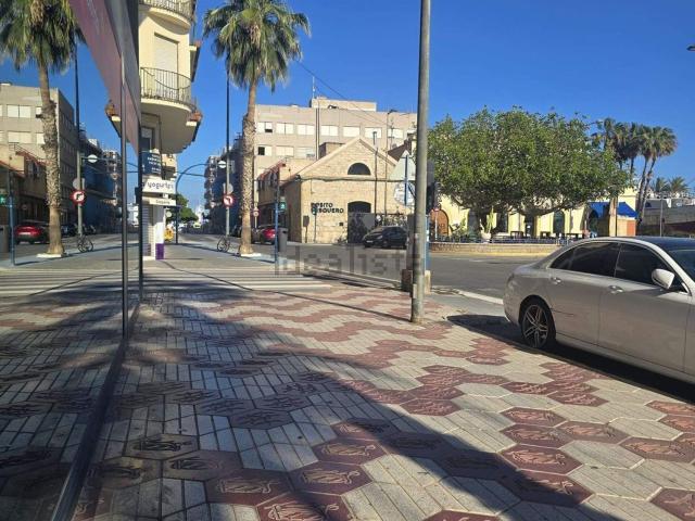 Local, Santa Pola