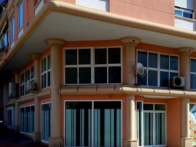 Local, Santa Pola