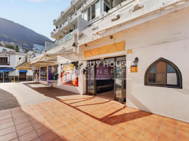 Local, Santiago del Teide