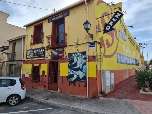 Local, San Juan de Alicante