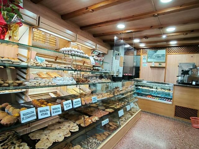 Local, Safranar, València