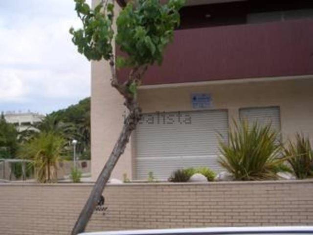 Local, Salou