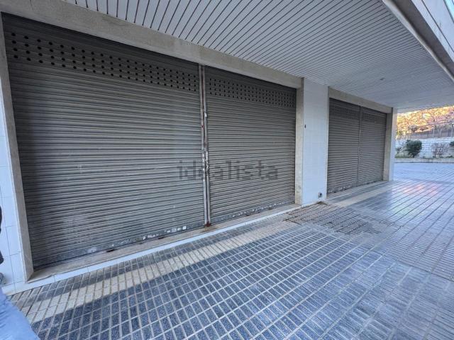 Local, Salou