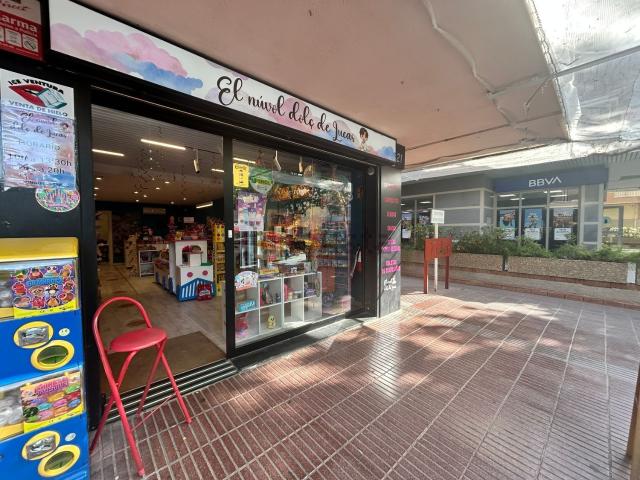 Local, Salou