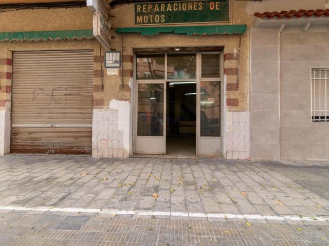 Local Sapena 51
