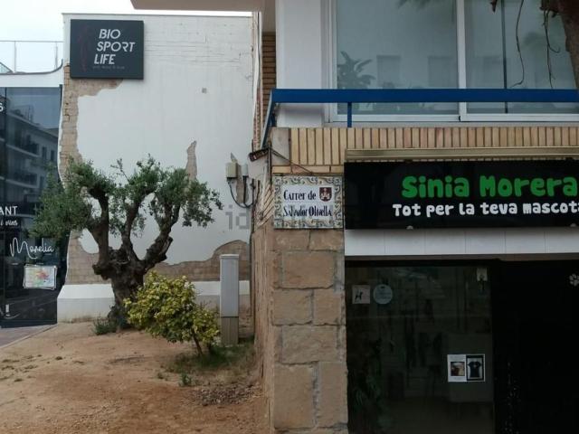 Local, Sitges