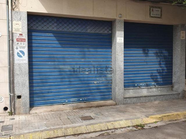 Local, Sitges