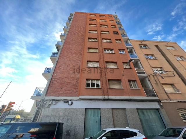 Local, Sol i Padris Sant Oleguer, Sabadell