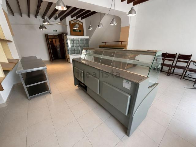 Local, Soller