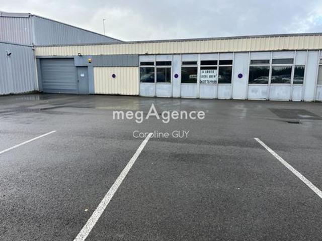 Local stockage + bureau et vestiaires de 600 m² ZI Arques