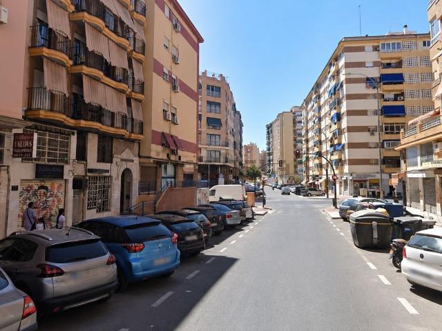 Local, Suárez, Málaga