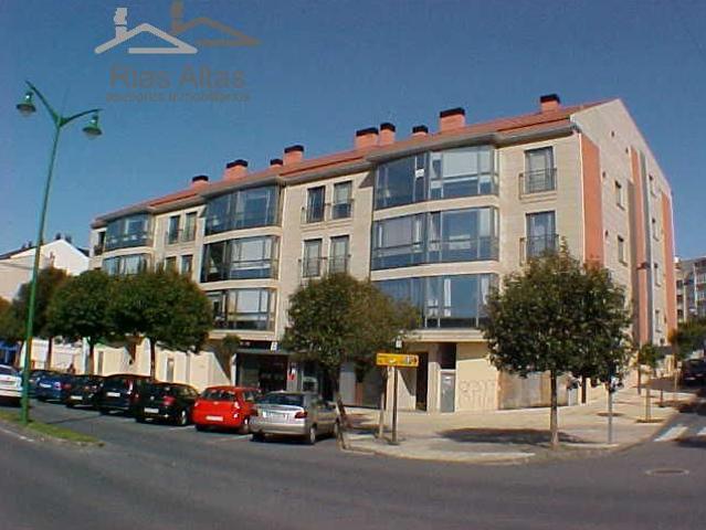 LOCAL SUPERCOMERCIAL EN SANTA CRISTINA OLEIROS! OPORTUNIDAD DE INVERSION!