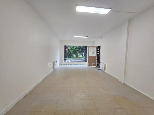 Local/bureau à louer 48 m² et 70 m² de stockage ANGOULEME 16