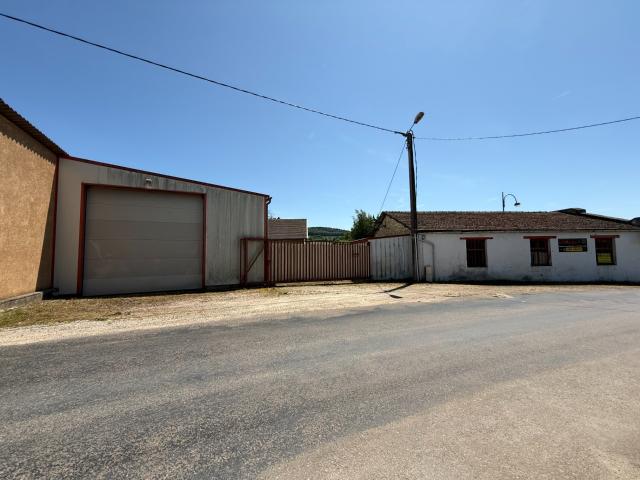 Local/bureau à vendre proche de VENAREY LES LAUMES 21