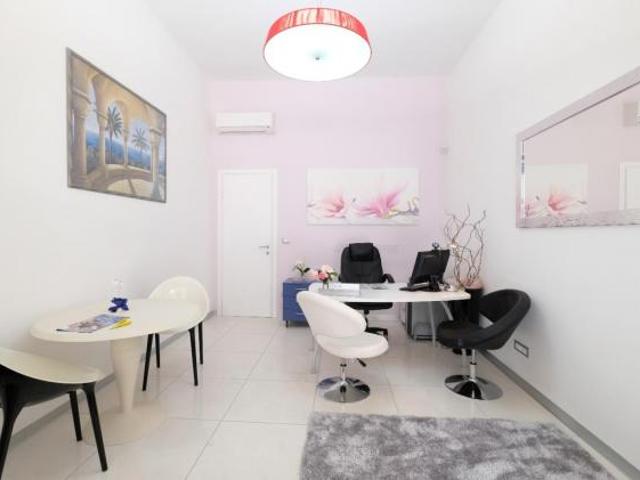 Locale comm.le/Fondo in affitto a Viareggio 20 mq Rif: 1421265