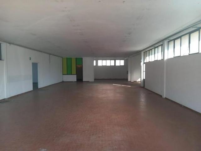 Locale comm.le/Fondo in affitto a Cascina 400 mq Rif: 1398349