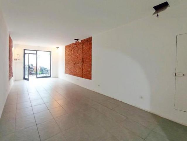 Locale comm.le/Fondo in affitto a Lucca 55 mq Rif: 1131823