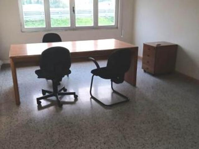 Locale comm.le/Fondo in affitto a Lucca 300 mq Rif: 1374688