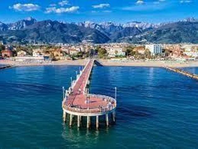 Locale comm.le/Fondo in affitto a Marina di Massa Massa 32 mq Rif: 1246019