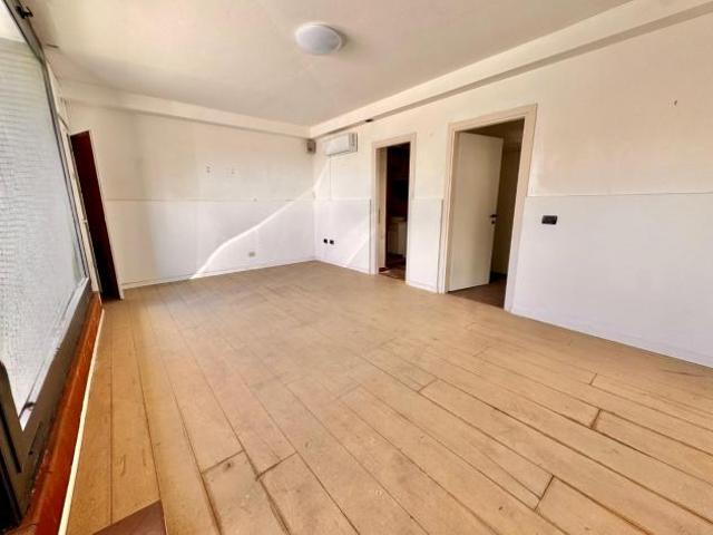 Locale comm.le/Fondo in affitto a Ponsacco 60 mq Rif: 1391858