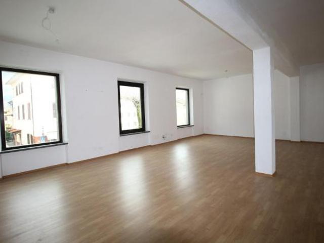 Locale comm.le/Fondo in affitto a Sant'Anna Lucca 310 mq Rif: 1365203