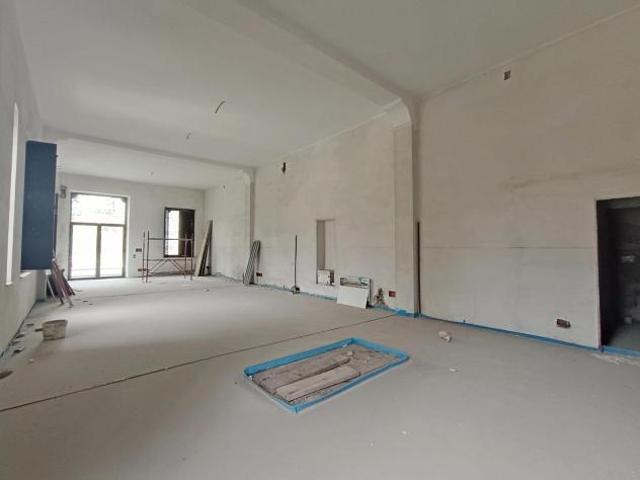 Locale comm.le/Fondo in affitto a San Concordio Contrada Lucca 240 mq Rif: 1341423