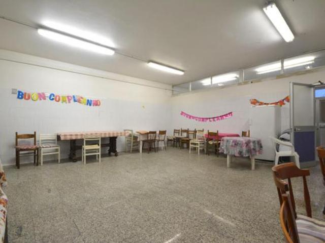Locale comm.le/Fondo in affitto a San Donato Lucca 150 mq Rif: 1304039