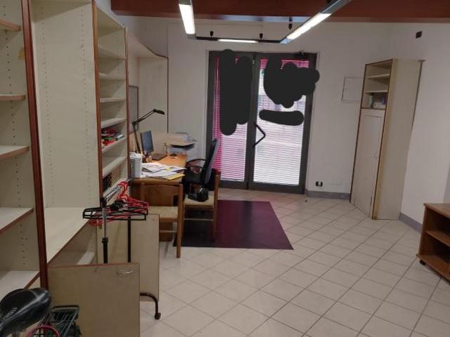 Locale comm.le/Fondo in affitto a San Marco Lucca 40 mq Rif: 1386081