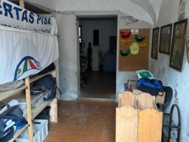 Locale comm.le/Fondo in vendita a Calci 120 mq Rif: 1402608