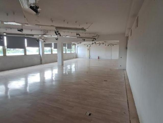 Locale comm.le/Fondo in vendita a Cascina 500 mq Rif: 1326816