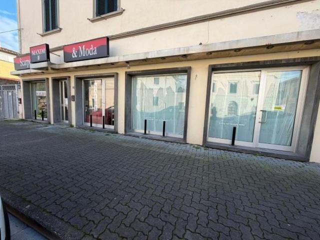 Locale comm.le/Fondo in vendita a Casciavola Cascina 70 mq Rif: 1396006