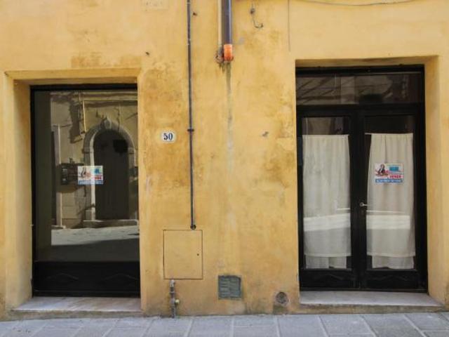 Locale comm.le/Fondo in vendita a Colle di Val d'Elsa 74 mq Rif: 1336628
