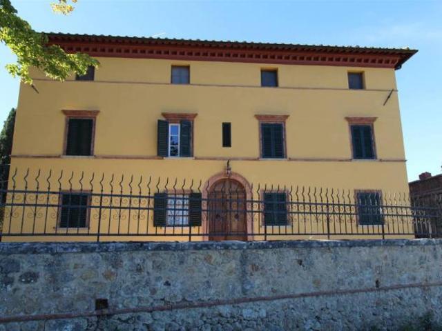 Locale comm.le/Fondo in vendita a Greve in Chianti 1700 mq Rif: 1418666