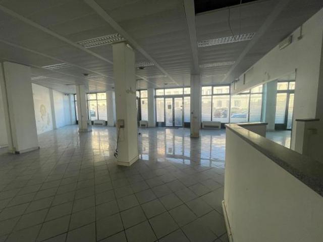 Locale comm.le/Fondo in vendita a Livorno 298 mq Rif: 1356909