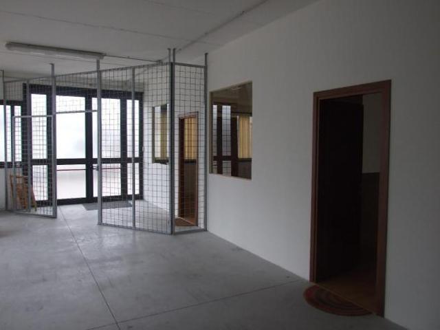 Locale comm.le/Fondo in vendita a Ospedaletto Pisa 100 mq Rif: 1410889