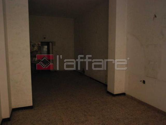 Locale comm.le/Fondo in vendita a Pontedera 40 mq Rif: 622039