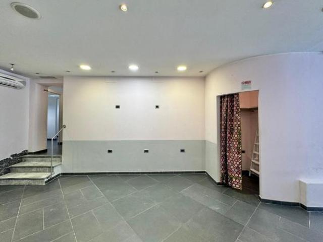 Locale comm.le/Fondo in vendita a Ponsacco 70 mq Rif: 1424742