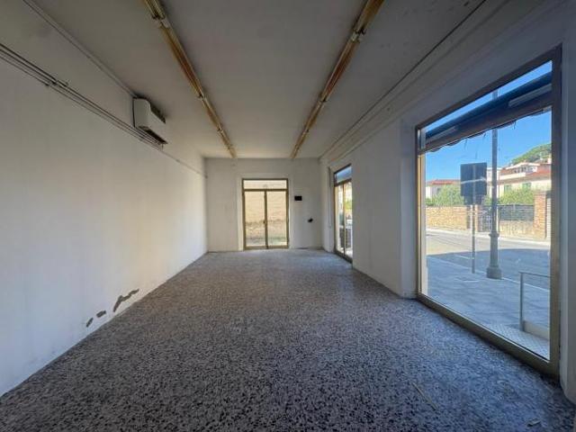 Locale comm.le/Fondo in vendita a Ponsacco 273 mq Rif: 1424198