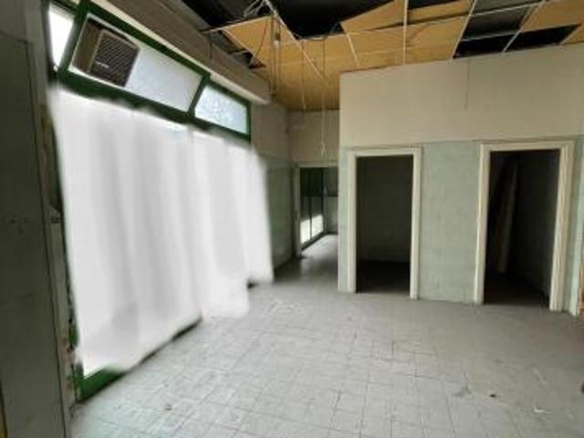 Locale comm.le/Fondo in vendita a Ponsacco 300 mq Rif: 1304814
