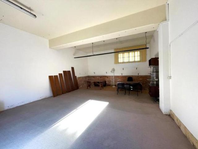Locale comm.le/Fondo in vendita a Santa Croce sull'Arno 121 mq Rif: 1309819