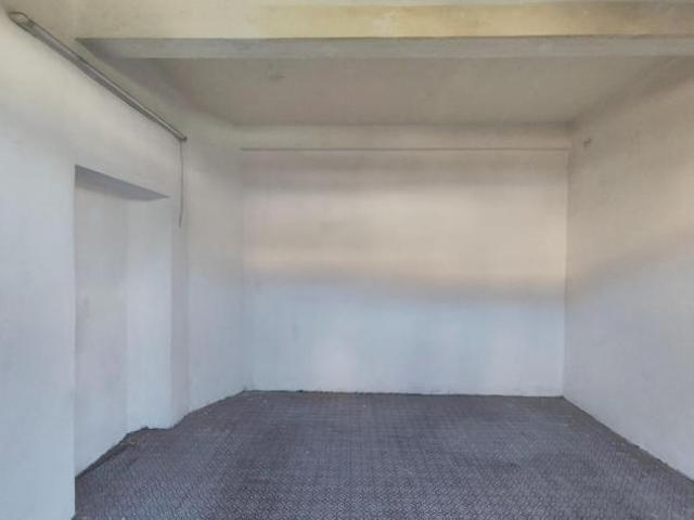 Locale comm.le/Fondo in vendita a San Marco Lucca 18 mq Rif: 1396715