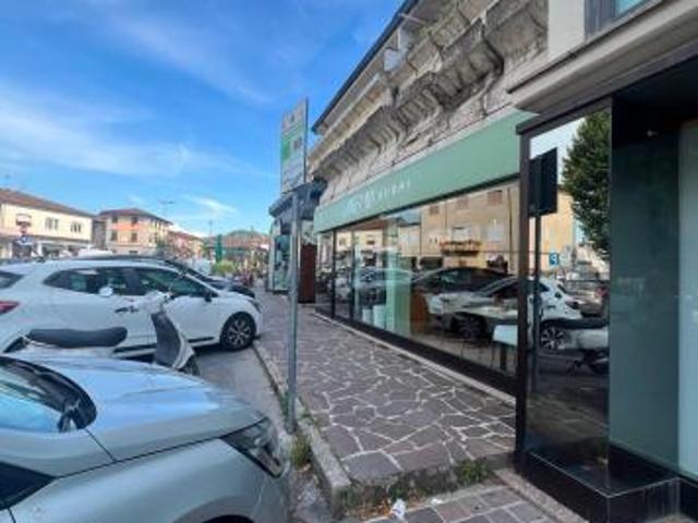 Locale comm.le/Fondo in vendita a San Miniato 245 mq Rif: 1422247