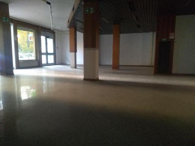Locale comm.le/Fondo in vendita a Spicchio Vinci 250 mq Rif: 1317541