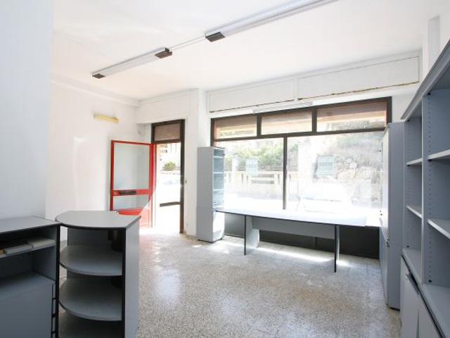 Locale commerciale
