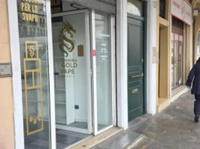 Locale commerciale 35 mq fronte Piazza dei Signori – Padova