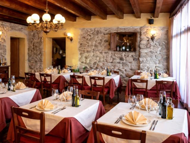 Locale commerciale classe A4 a Bardolino