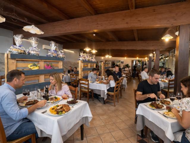 Locale commerciale classe A4 a Villafranca di Verona