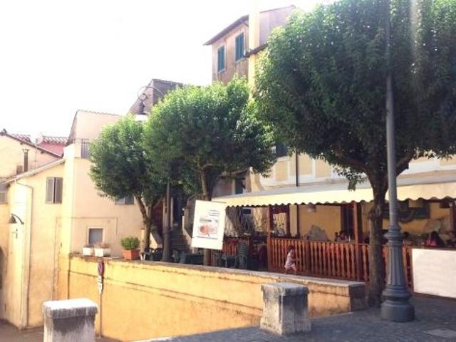 LOCALE COMMERCIALE A REDDITO CENTRO STORICO DI PALESTRINA RM