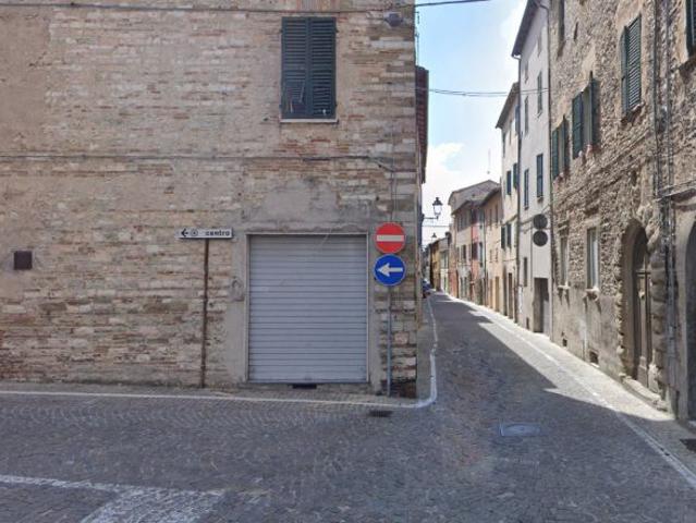 Locale commerciale ad Arcevia